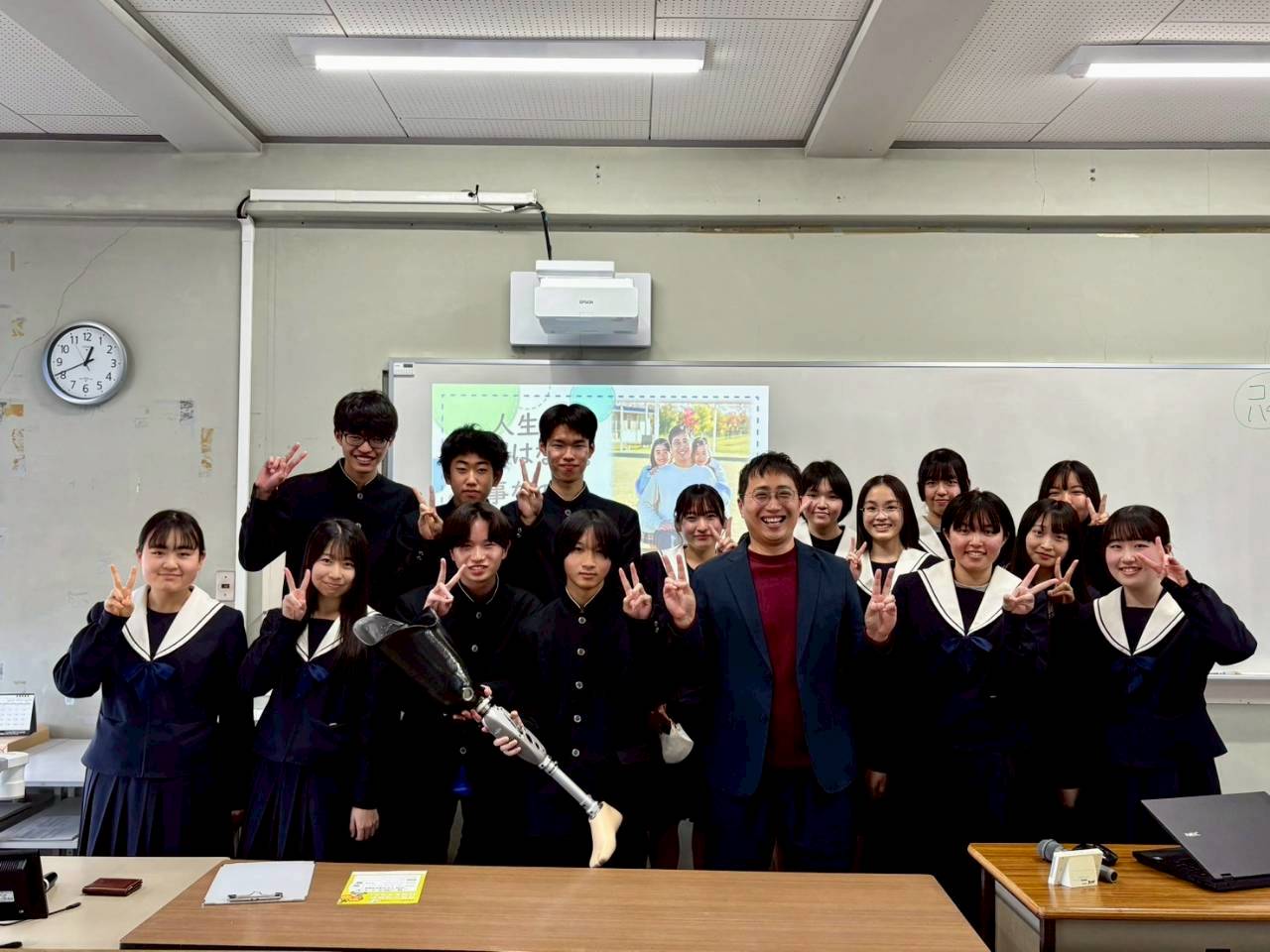 大垣商業高校での出前授業の様子